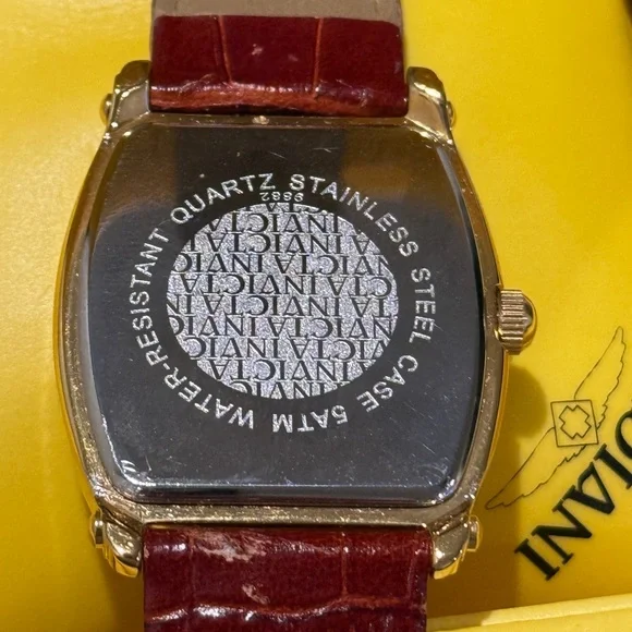 Invicta *Rare Vintage* 9882 Signature Gold Quartz Watch  display picture 1
